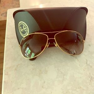 Ray Ban unisex aviators. RB 3293 gold/brown.